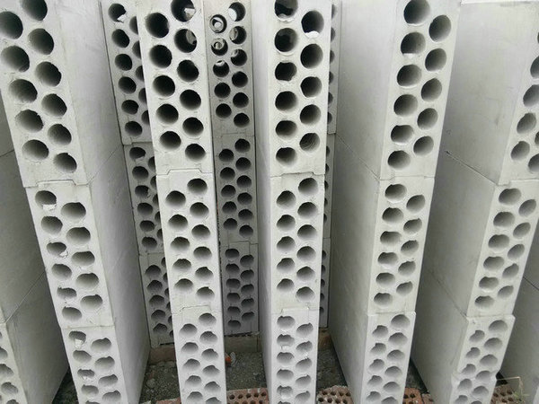 150mm厚雙孔石膏砌塊板